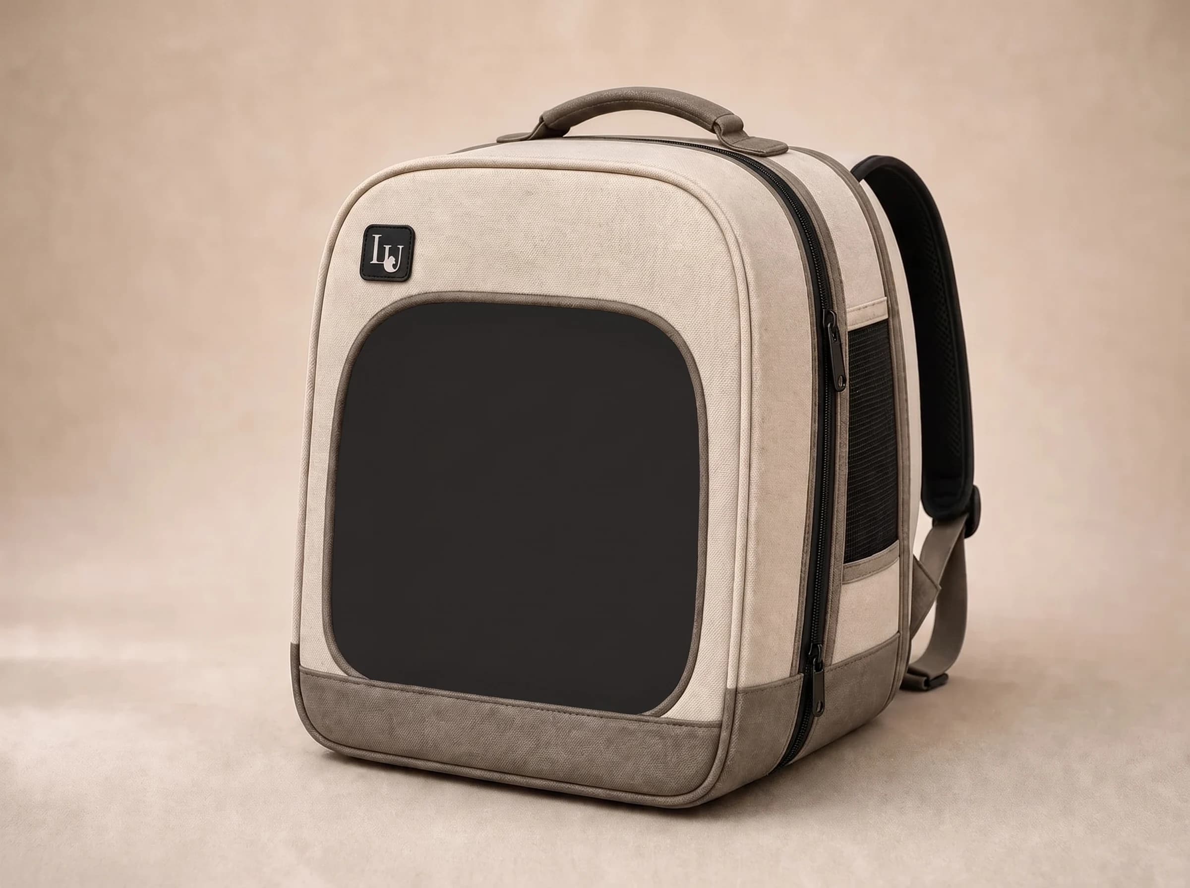 Leerer City Soft Carrier in Beige mit großer Mesh-Front — ohne Tier